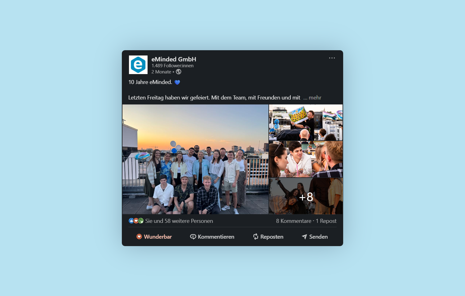 Gruppenfoto des eMinded-Teams beim 10-jährigen Jubiläum auf einer Dachterrasse bei Sonnenuntergang. Im Hintergrund die Skyline, im Vordergrund das Team in entspannter Atmosphäre, ergänzt durch weitere Bilder von Feiermomenten mit Ballons, Gesprächen und gemeinsamen Aktivitäten.